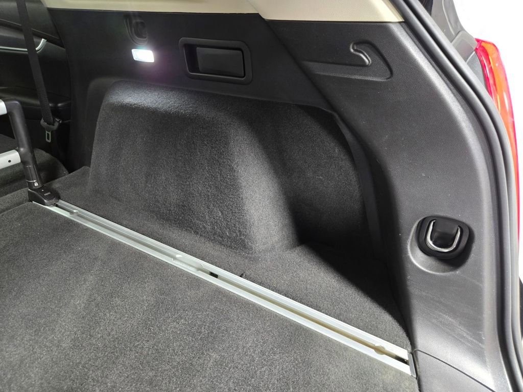 Used 2019 Cadillac XT5 Premium Luxury image 48