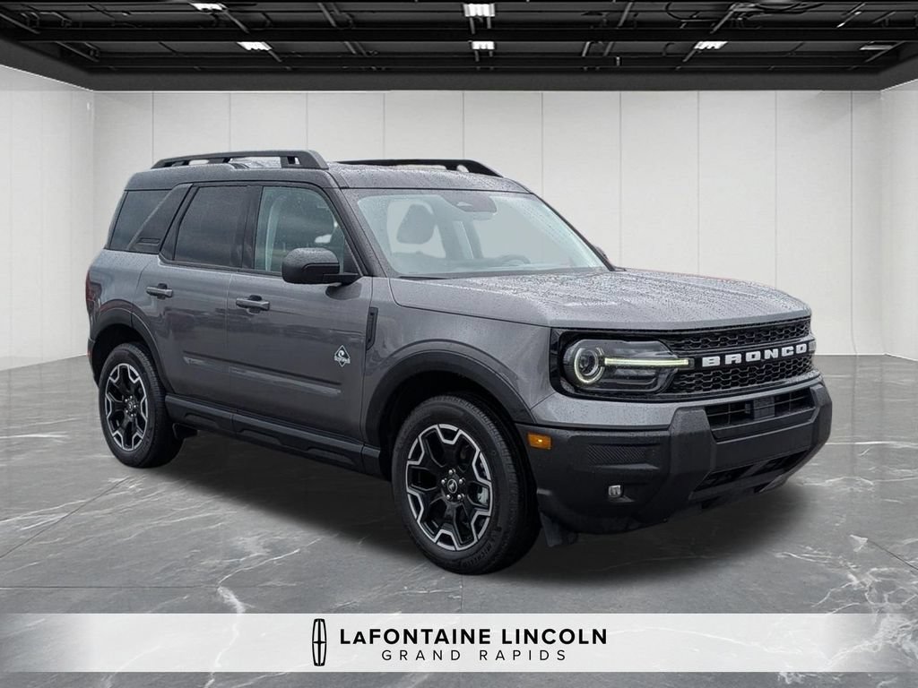 Used 2025 Ford Bronco Sport Outer Banks AWD/4WD image 7