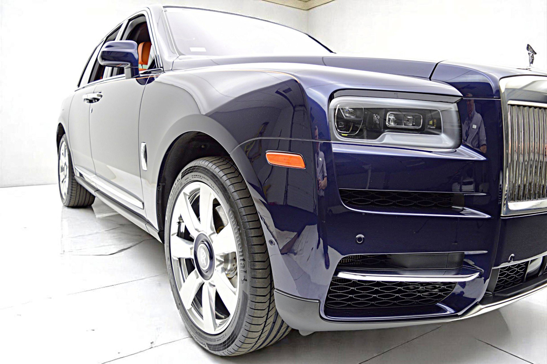 Used 2025 Rolls-Royce Cullinan image 5