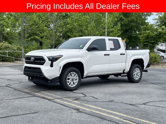 Used 2025 Toyota Tacoma SR AWD/4WD image 1