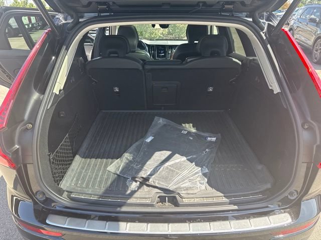 Used 2021 Volvo XC60 T5 Momentum w/ Advanced Package AWD/4WD image 27