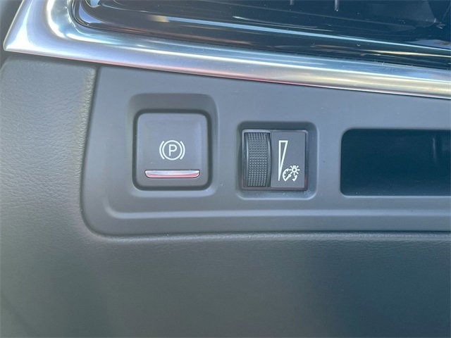 Used 2025 Cadillac XT6 Sport w/ LPO, Floor Liner Package image 18