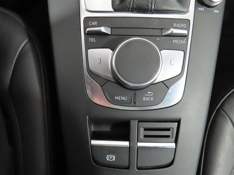 Used 2018 Audi A3 2.0T Premium image 27