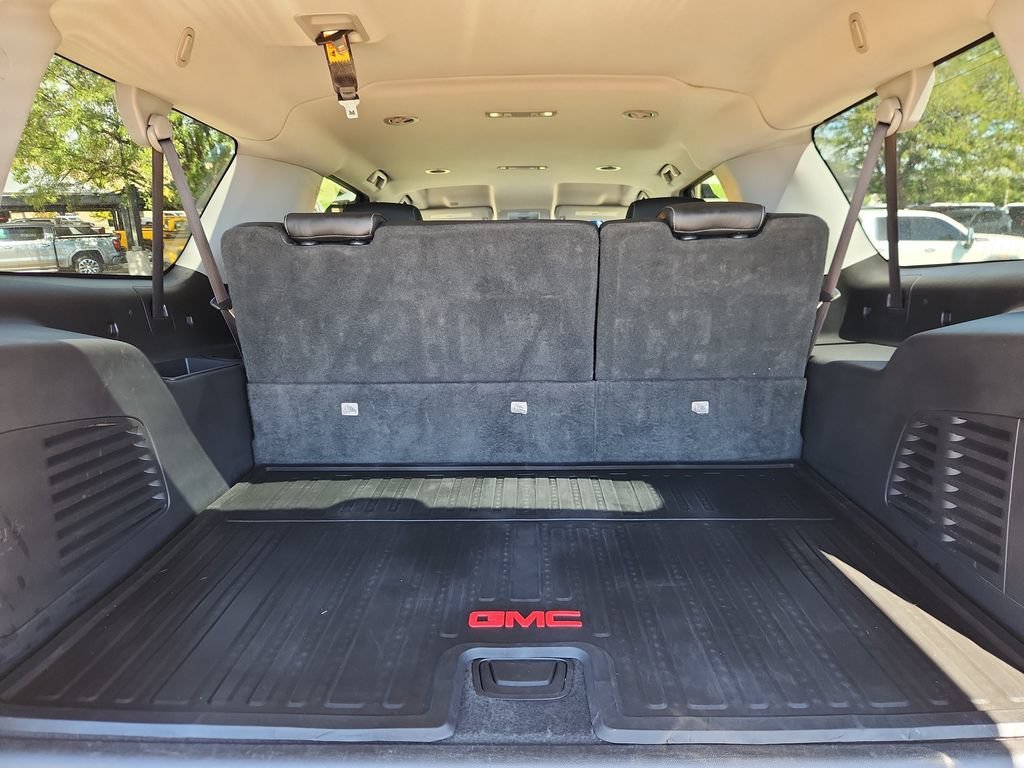 Used 2019 GMC Yukon XL SLT AWD/4WD image 12