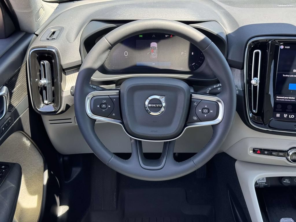 Certified 2024 Volvo XC40 B5 Plus w/ Protection Package Premier AWD/4WD image 16