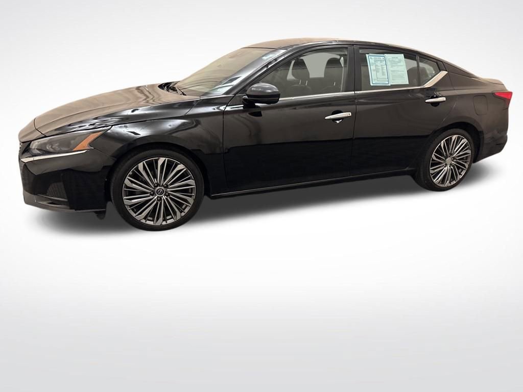 Used 2023 Nissan Altima 2.5 SL FWD image 9