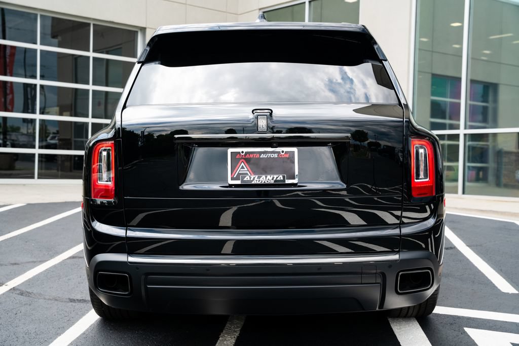 Used 2022 Rolls-Royce Cullinan Black Badge AWD/4WD image 15