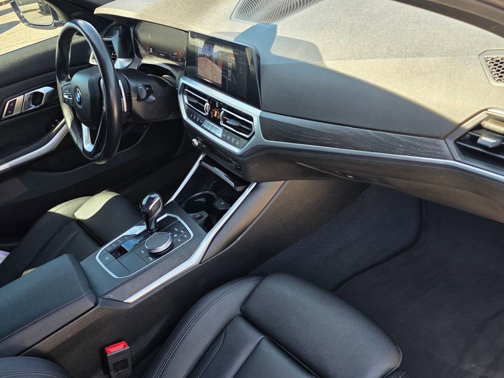 Used 2020 BMW 330i Sedan w/ Driving Assistance Package RWD image 21