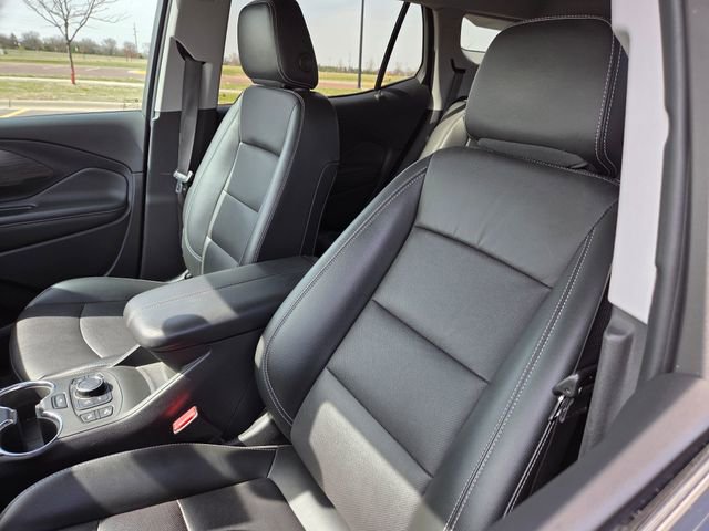 Used 2022 GMC Terrain SLT w/ Tech Package AWD/4WD image 11