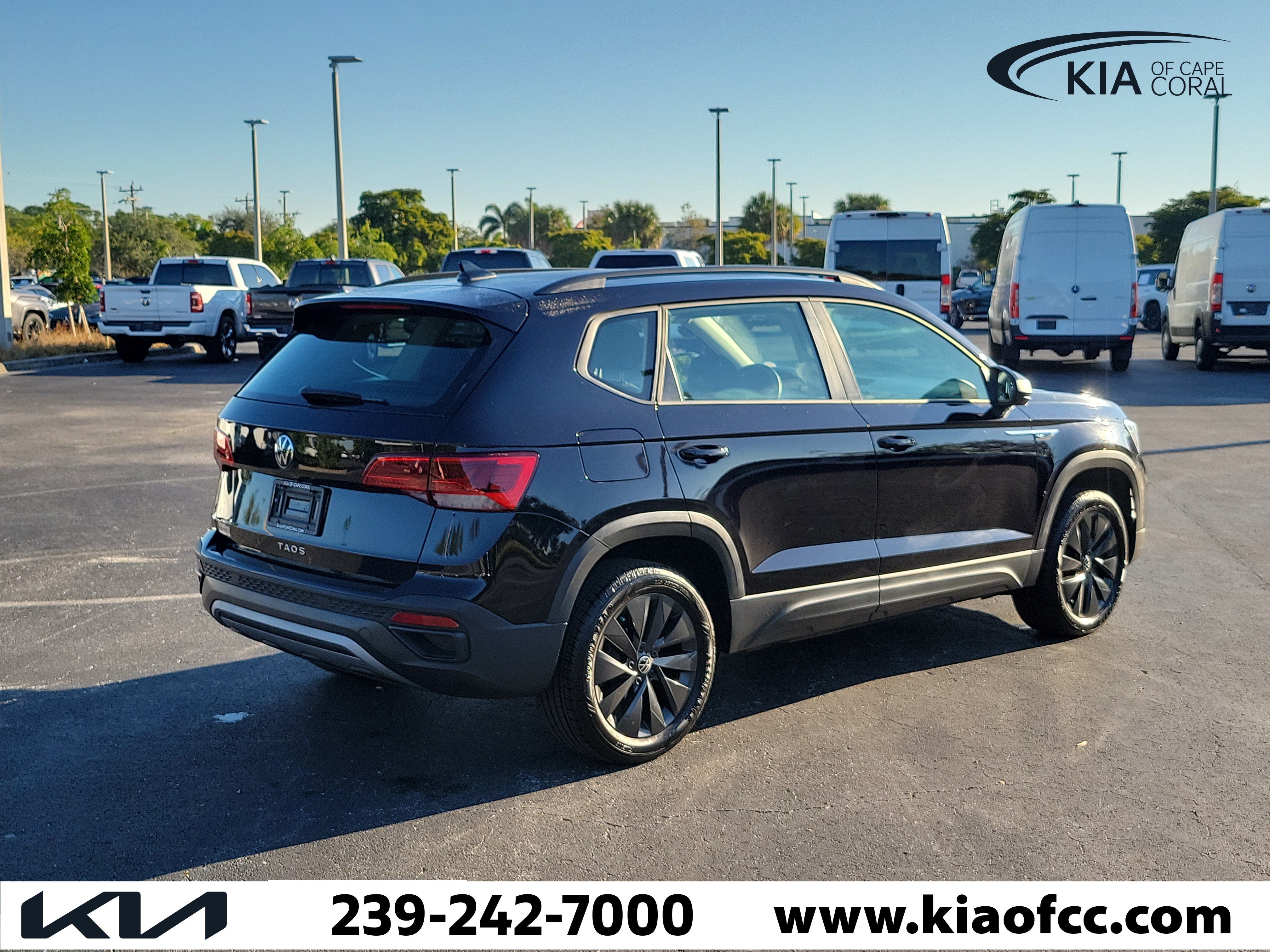 Used 2024 Volkswagen Taos S FWD image 6