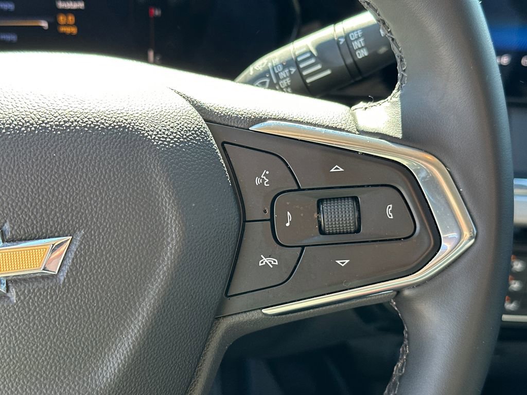 Used 2025 Chevrolet Trax LT w/ LT Convenience Package image 25