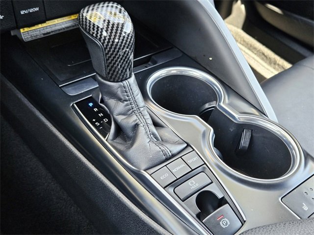 Used 2020 Toyota Camry XSE image 23