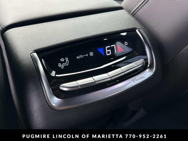 Used 2025 Cadillac XT6 Luxury image 17