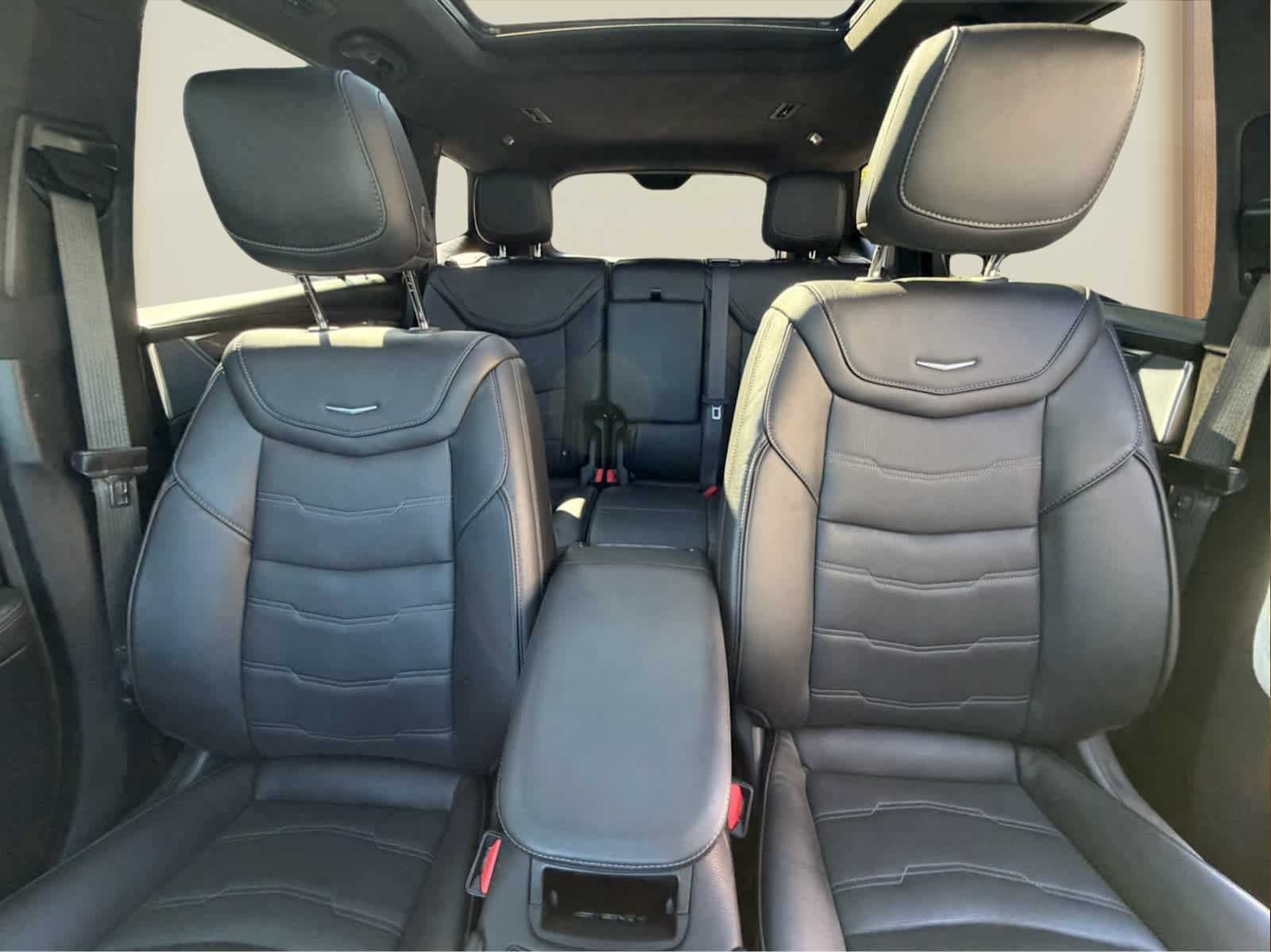 Used 2024 Cadillac XT6 Premium Luxury w/ Platinum Package AWD/4WD image 43
