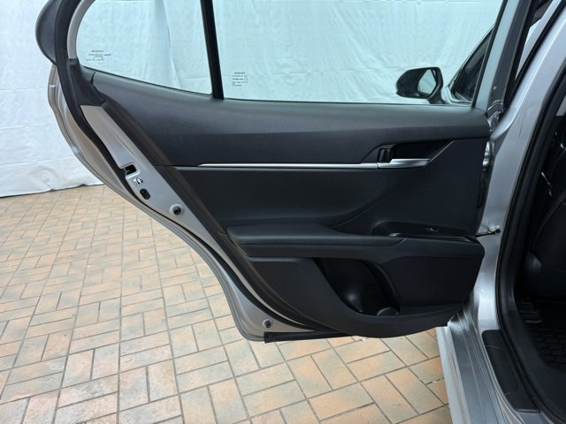 Used 2019 Toyota Camry SE image 20