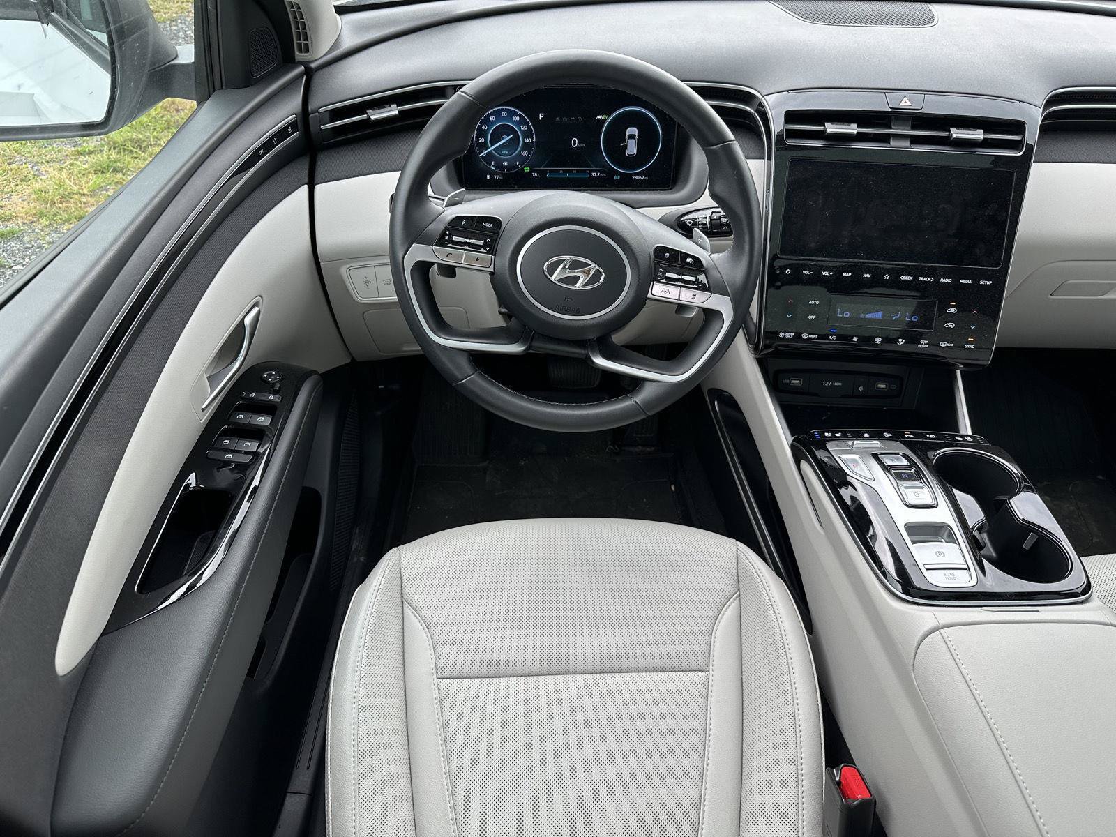 Certified 2024 Hyundai Tucson Limited AWD/4WD image 12