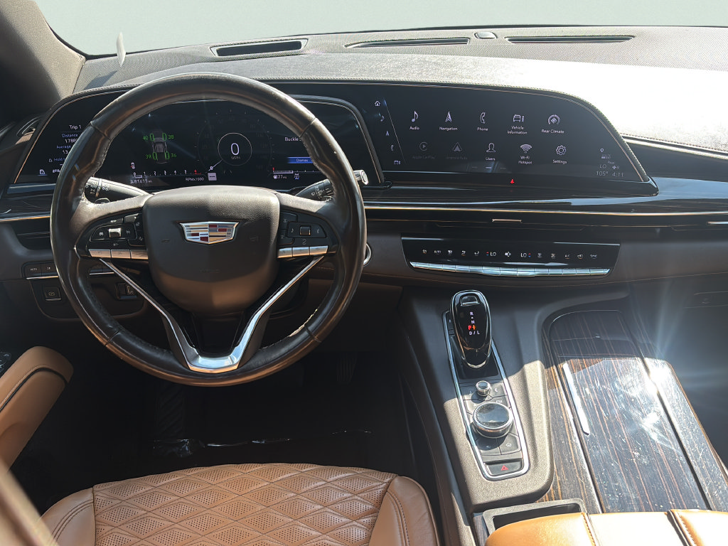 Used 2022 Cadillac Escalade ESV Premium Luxury AWD/4WD image 19