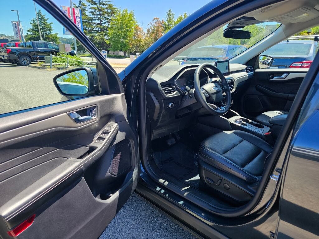 Used 2022 Ford Escape SEL FWD image 14