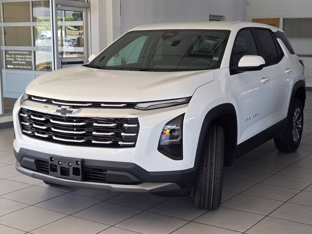 New 2027 Chevrolet Equinox LT FWD image 3