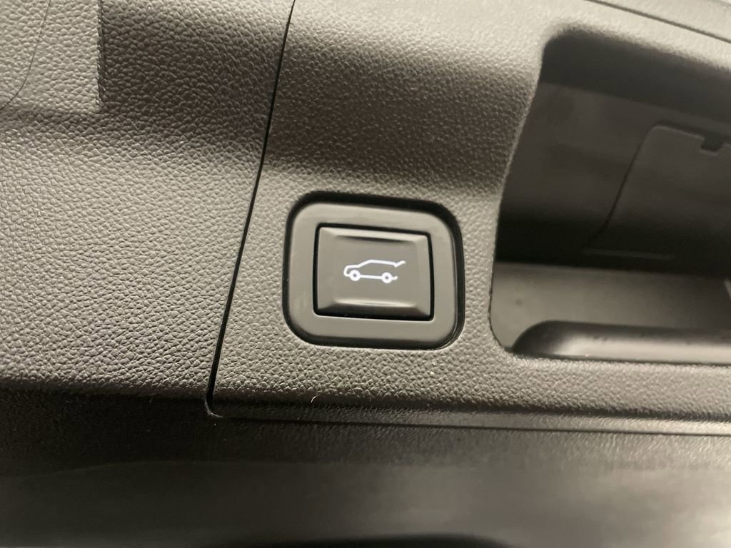 Used 2021 GMC Acadia SLT FWD image 31