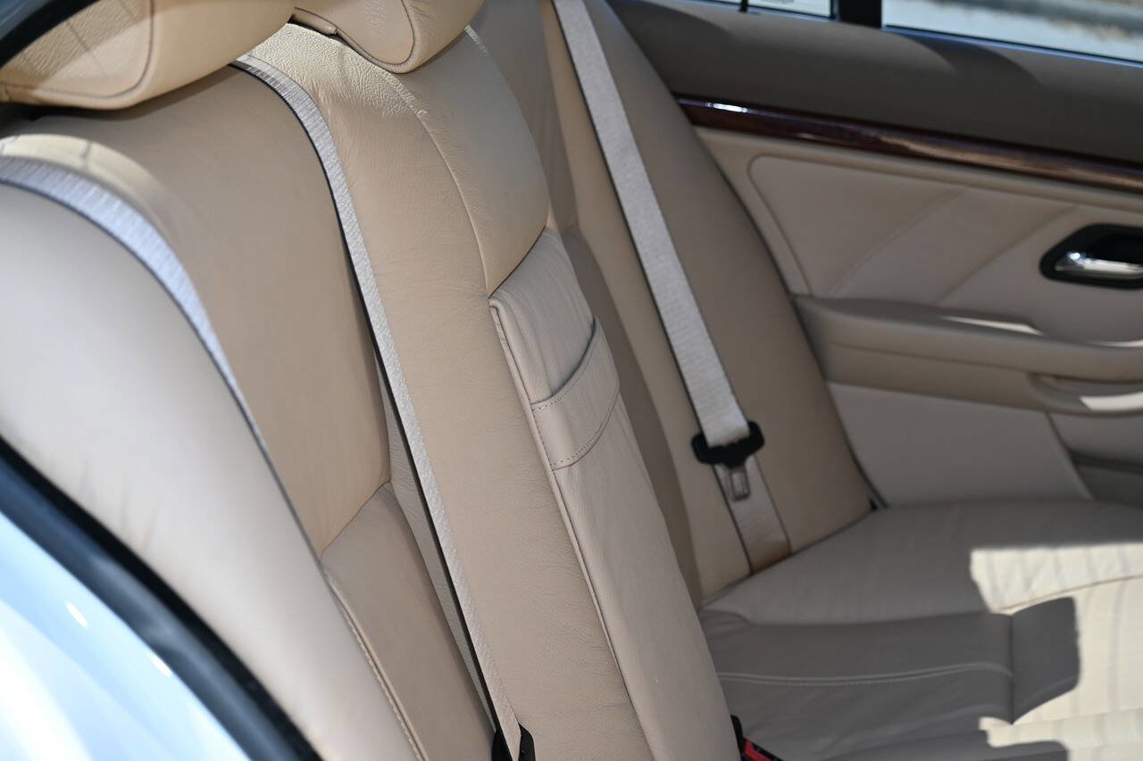 Used 2003 BMW 530i 530i 4dr Sedan RWD image 32