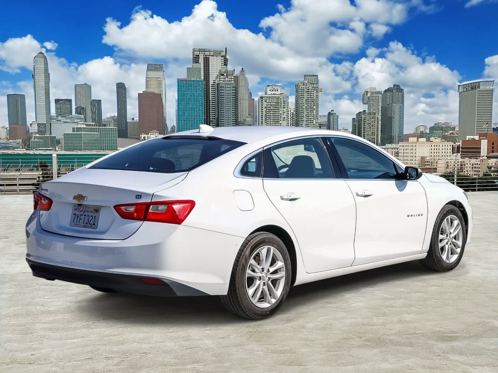 Used 2017 Chevrolet Malibu Hybrid FWD image 4