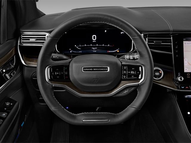 Used 2025 Jeep Grand Wagoneer Series III w/ Rear-Seat Entertainment Group AWD/4WD image 8