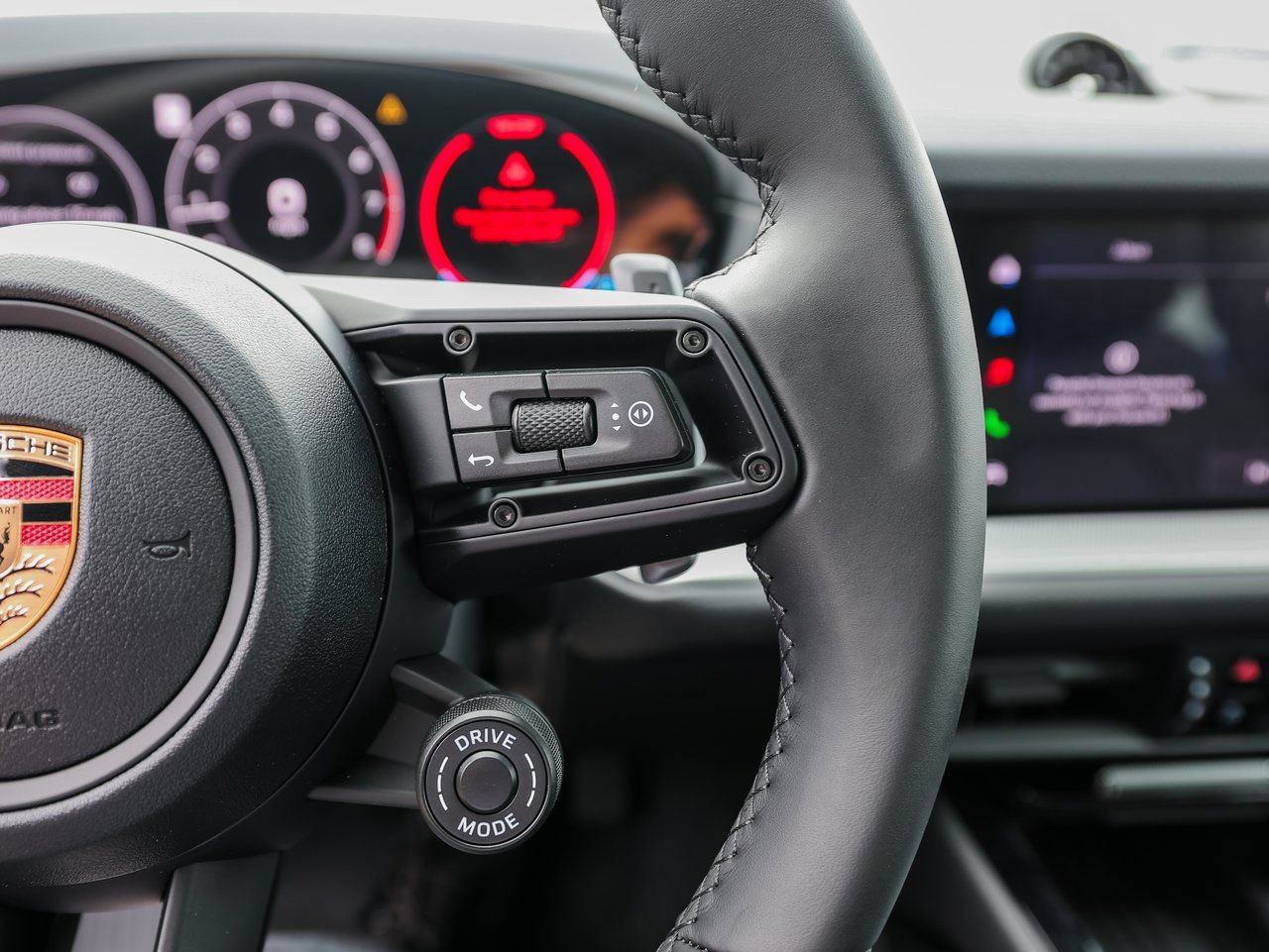 Certified 2026 Porsche Cayenne Coupe image 16