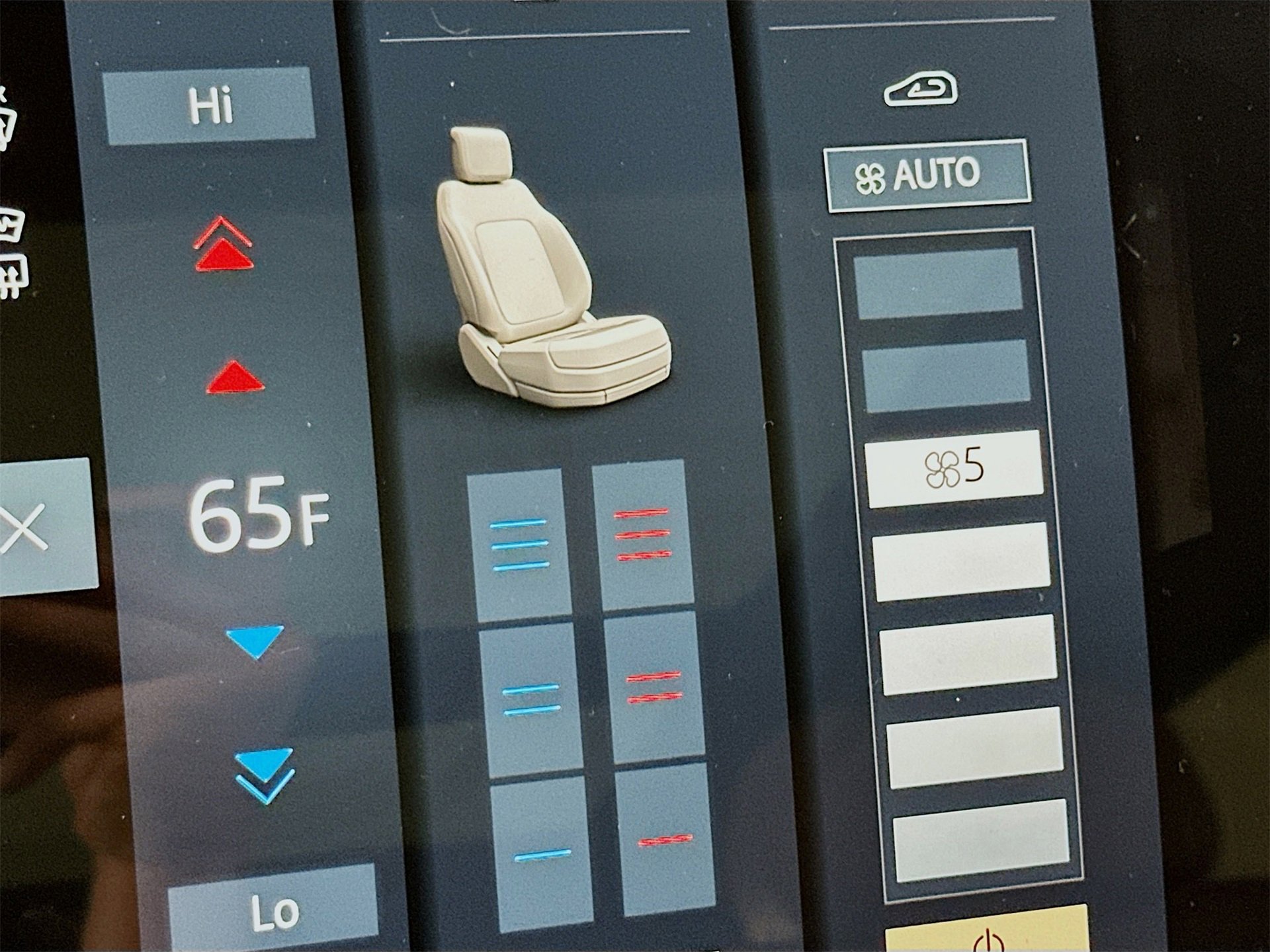 Used 2025 Land Rover Range Rover SE image 21