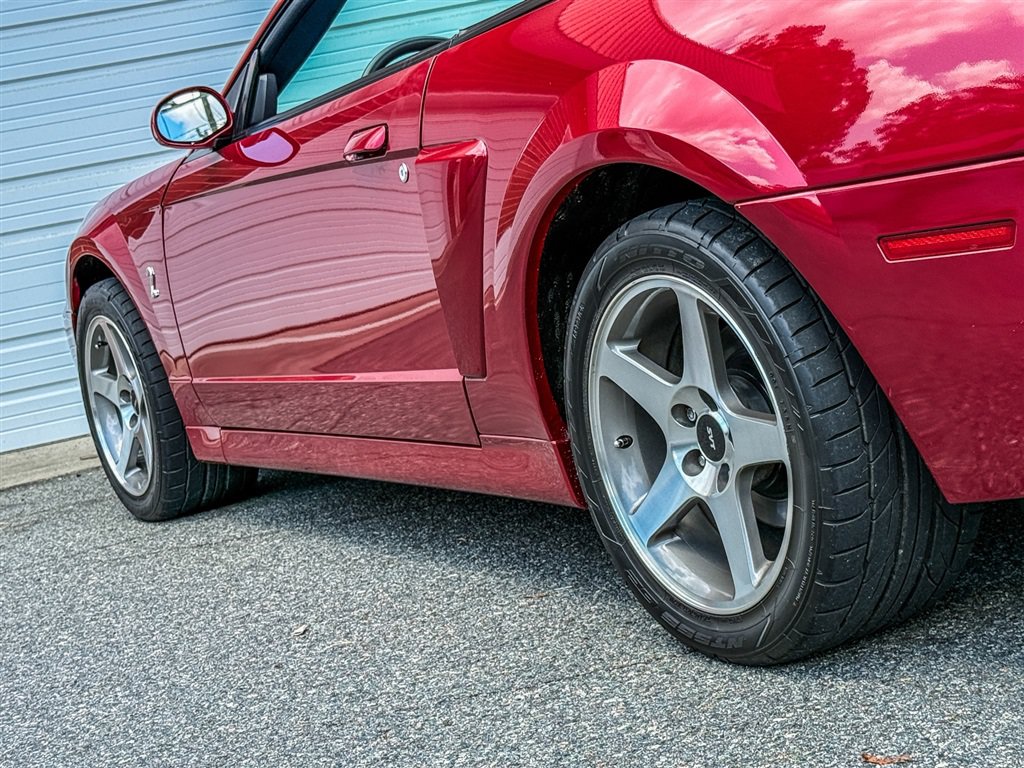 Used 2004 Ford Mustang Cobra RWD image 23