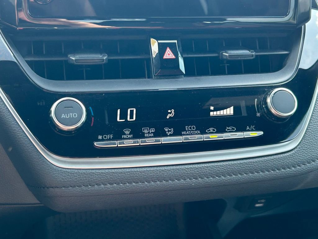 Used 2024 Toyota Corolla SE FWD image 27