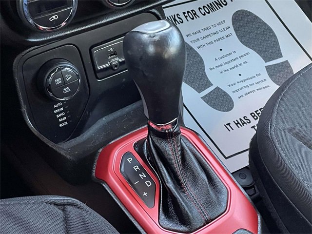 Used 2016 Jeep Renegade Trailhawk w/ Safety & Security Group image 28