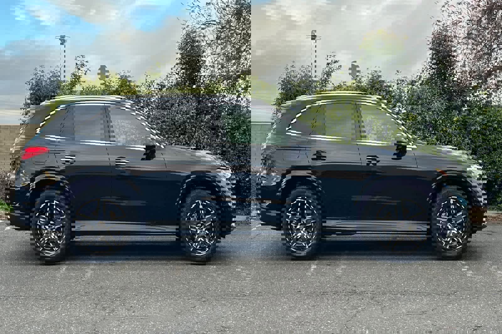 New 2026 Mercedes-Benz GLC 300 4MATIC image 2