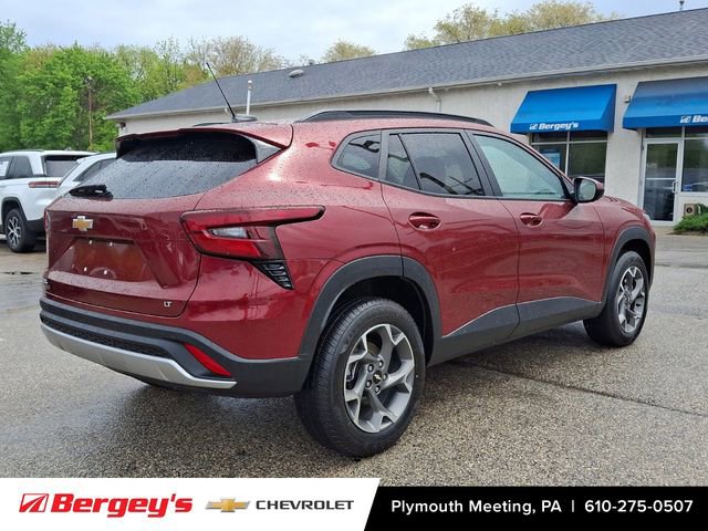 Certified 2024 Chevrolet Trax LT w/ Driver Confidence Package FWD image 7