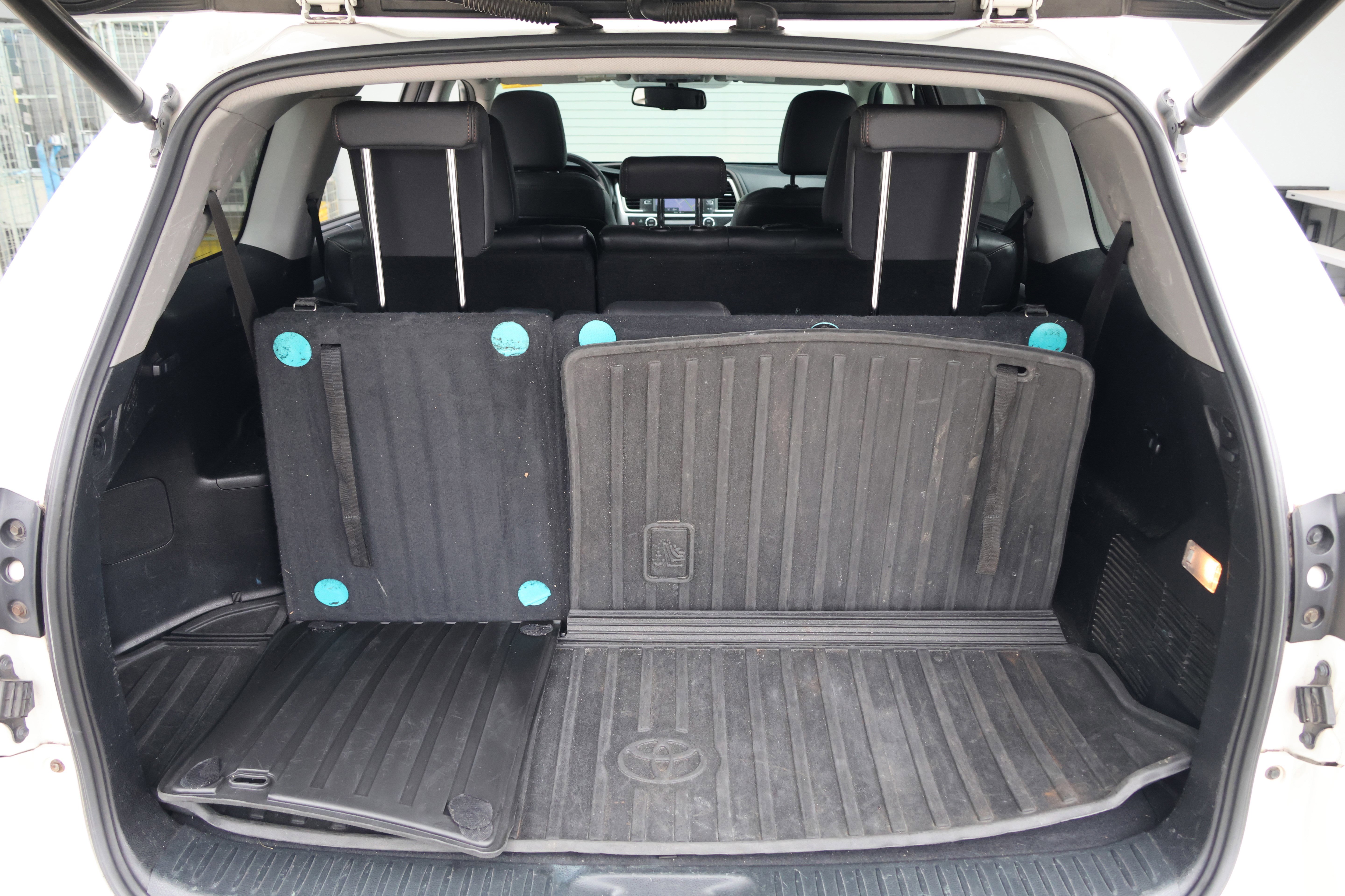 Used 2014 Toyota Highlander XLE image 37