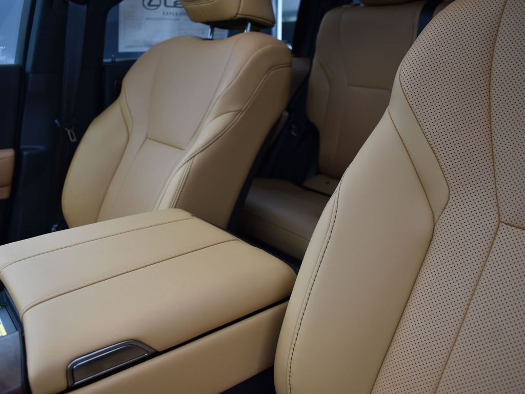 New 2026 Lexus LX 700h Luxury image 14