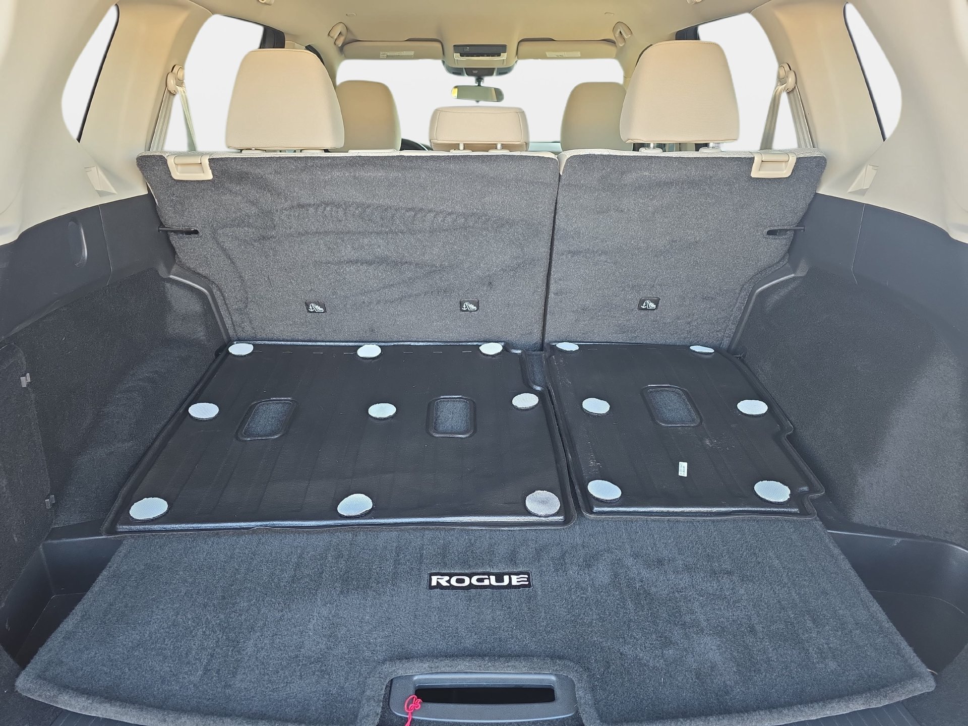 Used 2023 Nissan Rogue SV FWD image 12