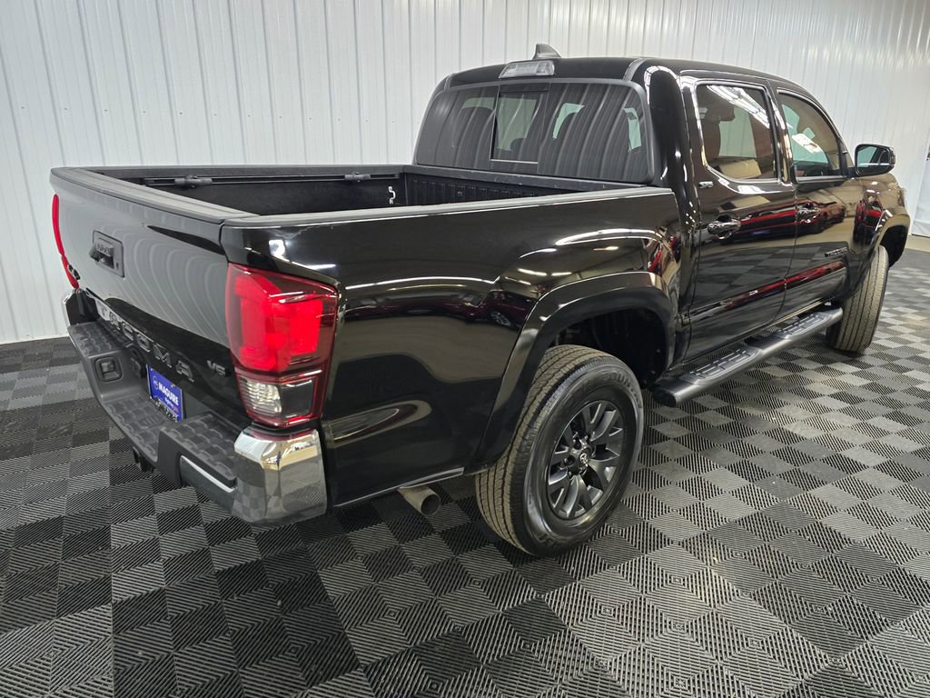 Used 2023 Toyota Tacoma SR5 AWD/4WD image 10