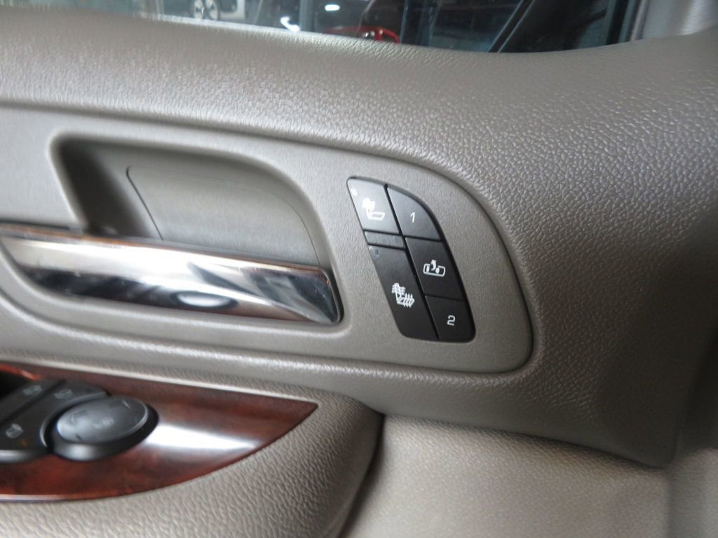 Used 2008 Chevrolet Avalanche LTZ w/ LTZ Preferred Equipment Group image 45