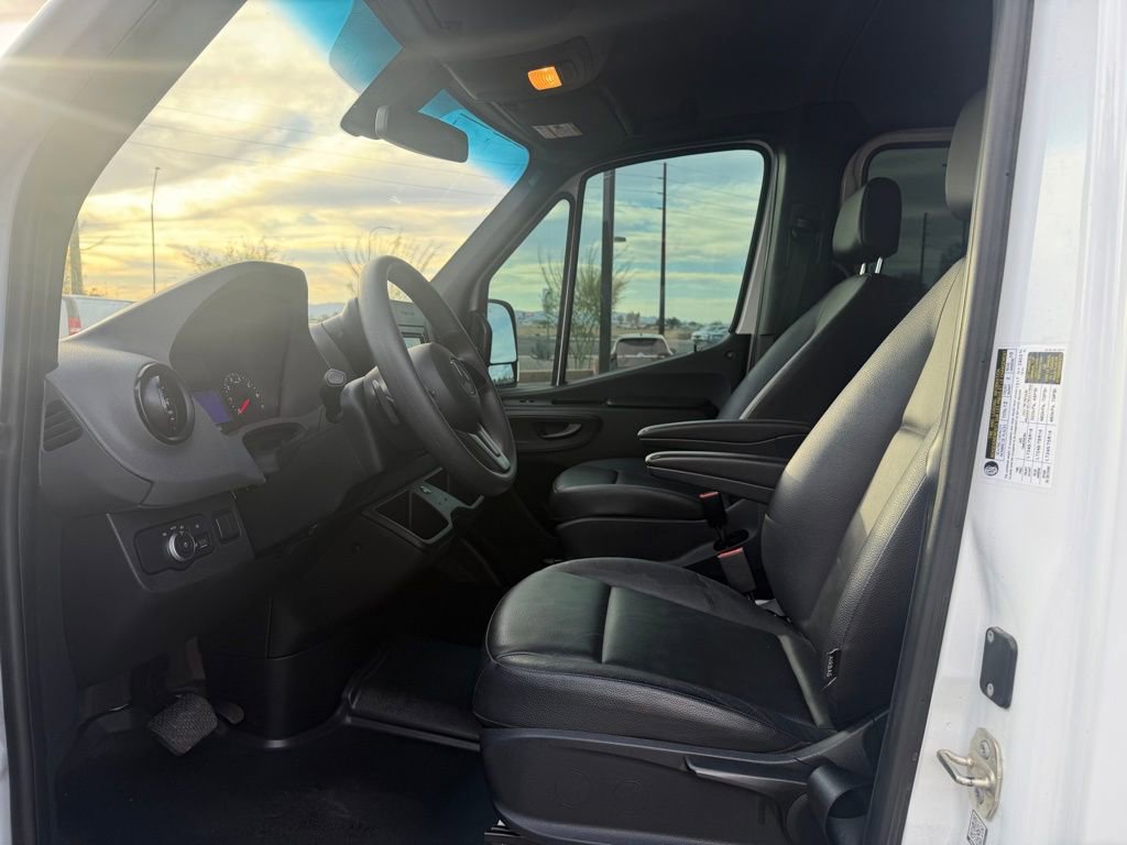 Used 2021 Mercedes-Benz Sprinter 1500 w/ Driver Convenience Package image 19