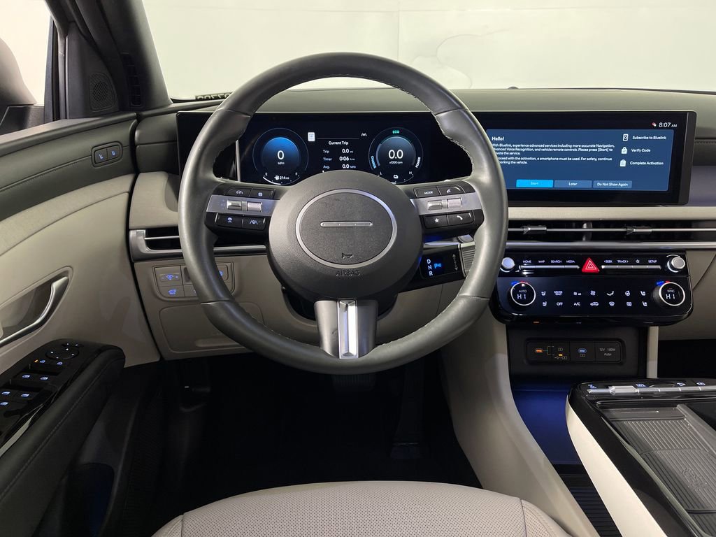 Certified 2025 Hyundai Tucson Limited AWD/4WD image 16