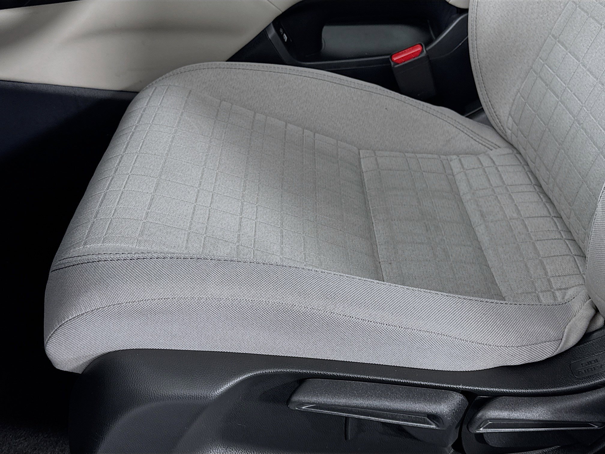 Certified 2023 Honda HR-V LX image 18