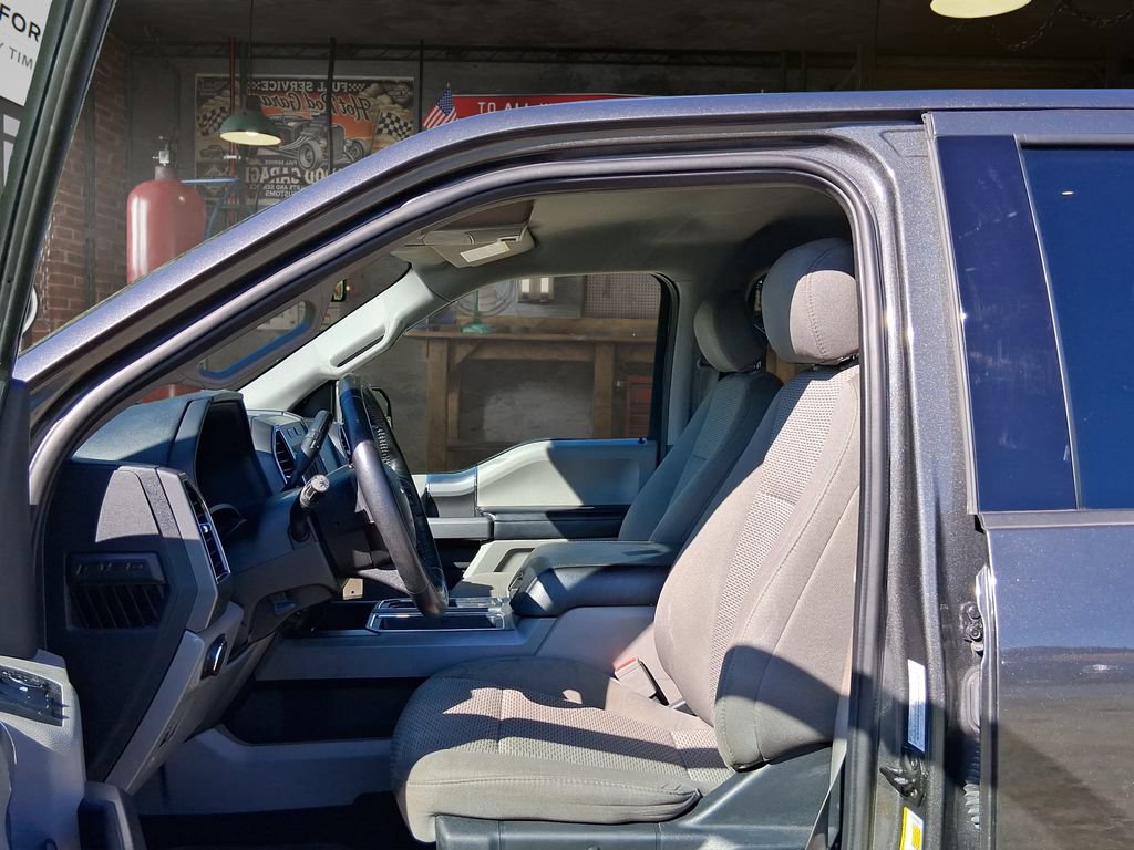 Used 2020 Ford F150 XLT w/ Equipment Group 302A Luxury AWD/4WD image 15