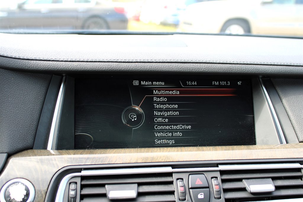 Used 2014 BMW 740Li image 24