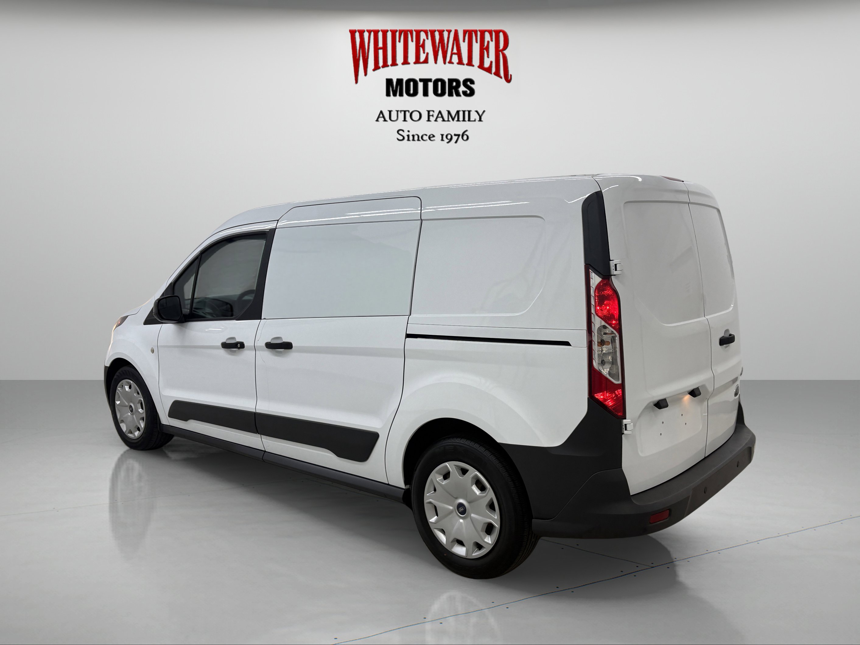 Used 2018 Ford Transit Connect XL FWD image 2