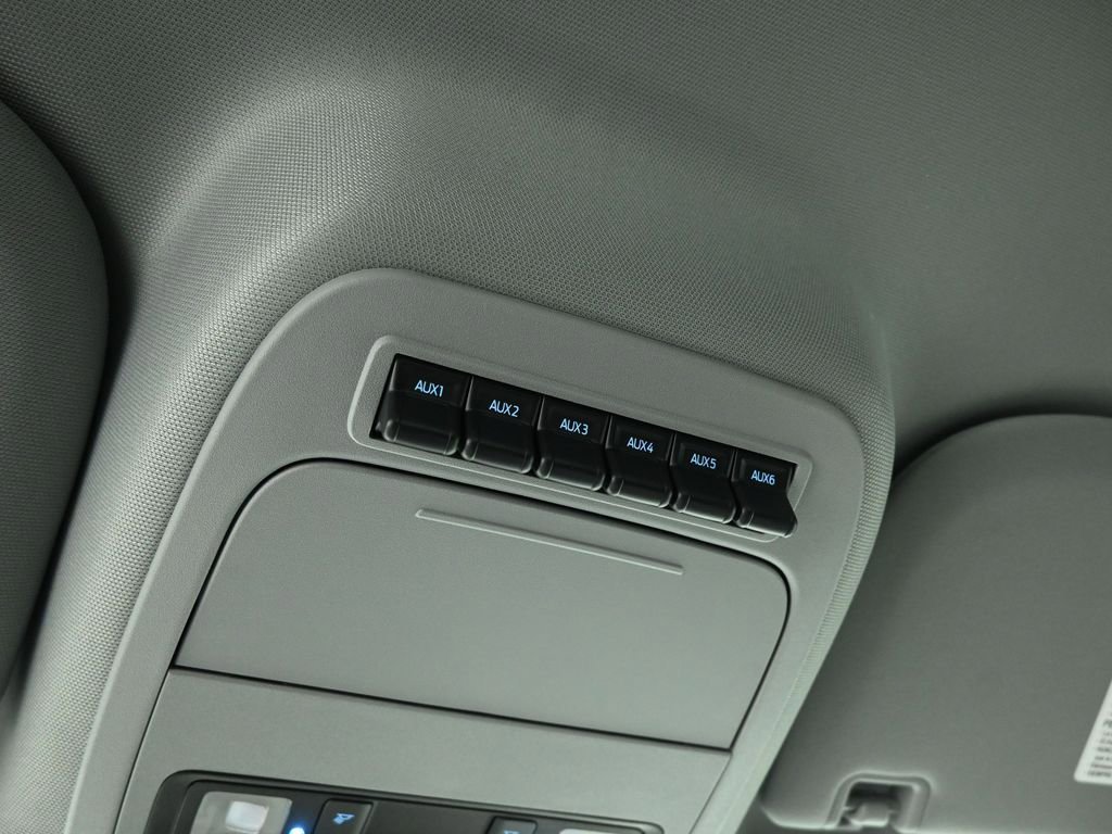 New 2026 Ford F350 XLT image 19