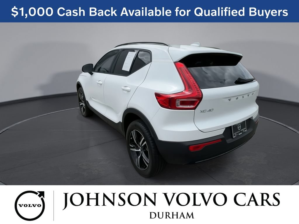 New 2026 Volvo XC40 B4 Core w/ Climate Package FWD image 6