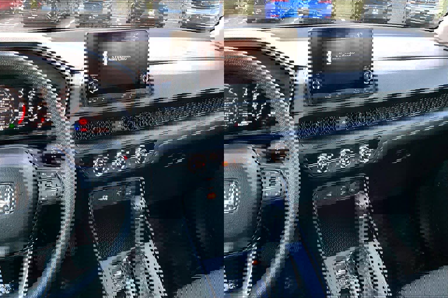 Used 2023 Honda CR-V LX image 6