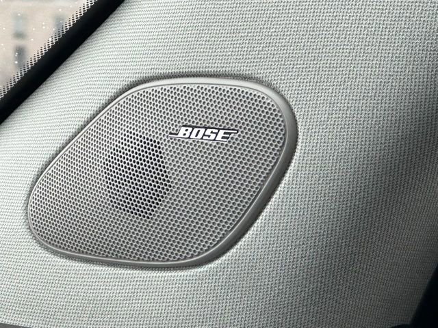 Used 2012 Cadillac SRX Luxury image 18