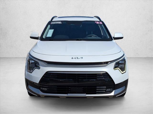 Used 2023 Kia Niro SX Touring FWD image 2